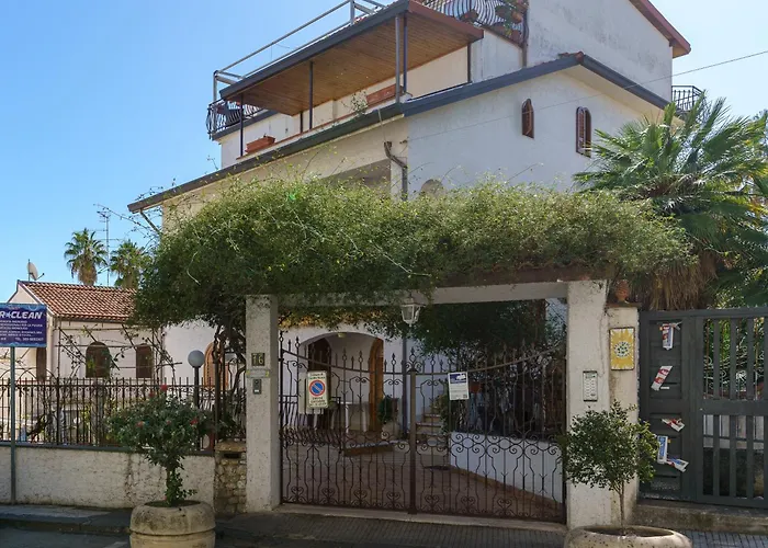 Cavallaro Apartment Giardini Naxos